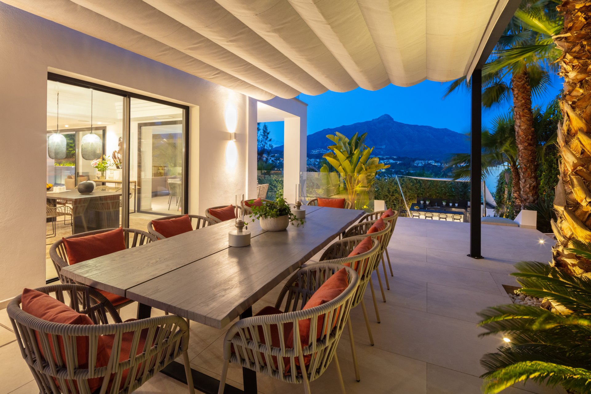 Wiederverkauf - Villa - Marbella - Nueva Andalucía