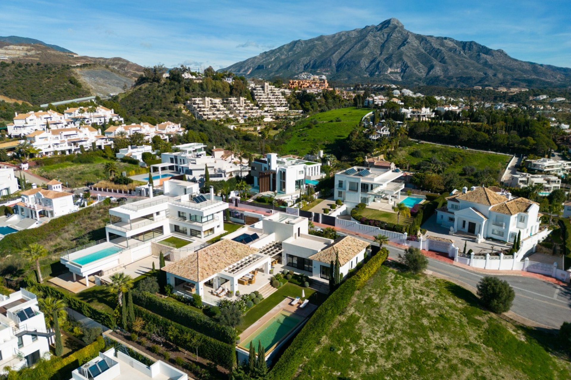 Wiederverkauf - Villa - Marbella - Nueva Andalucía