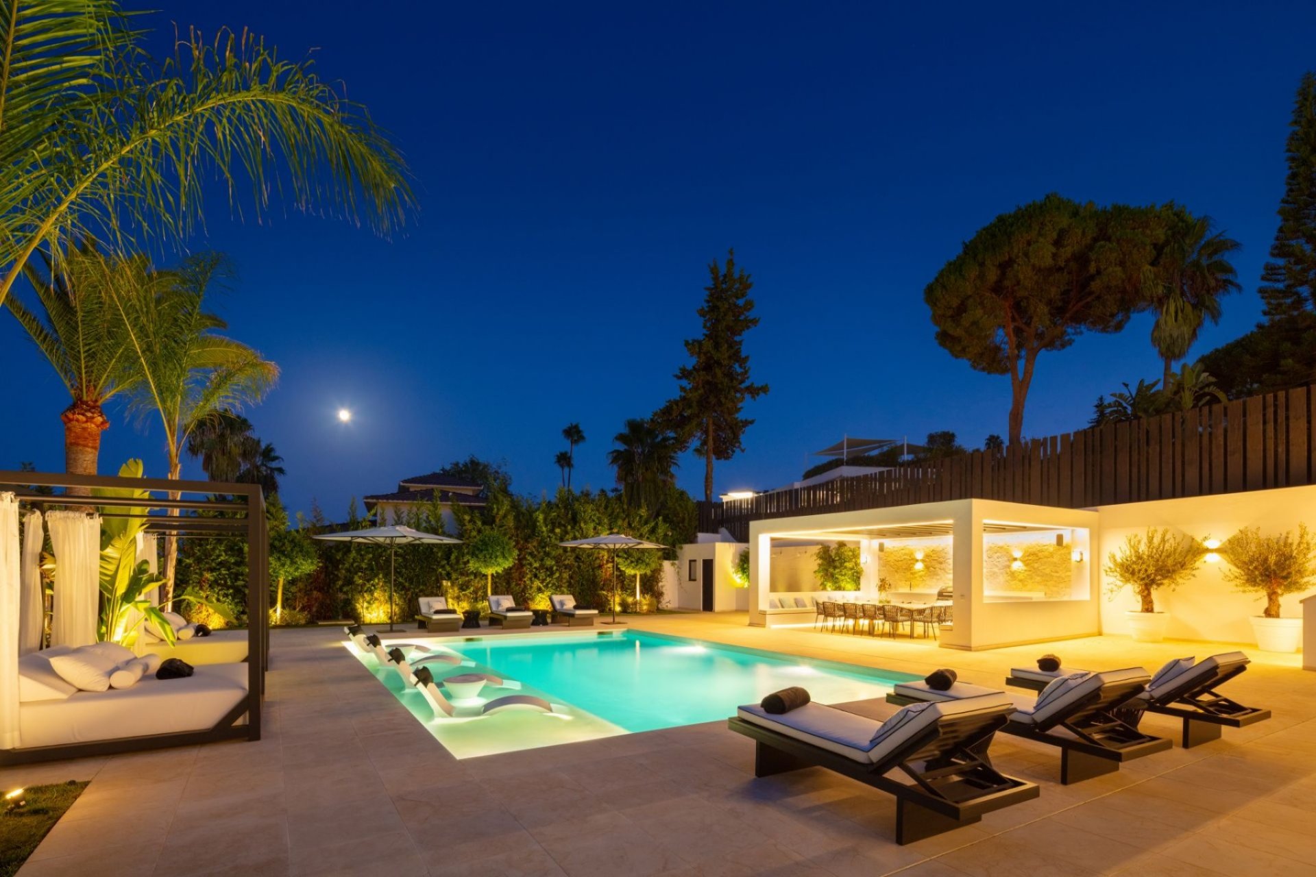 Wiederverkauf - Villa - Marbella - Nueva Andalucía