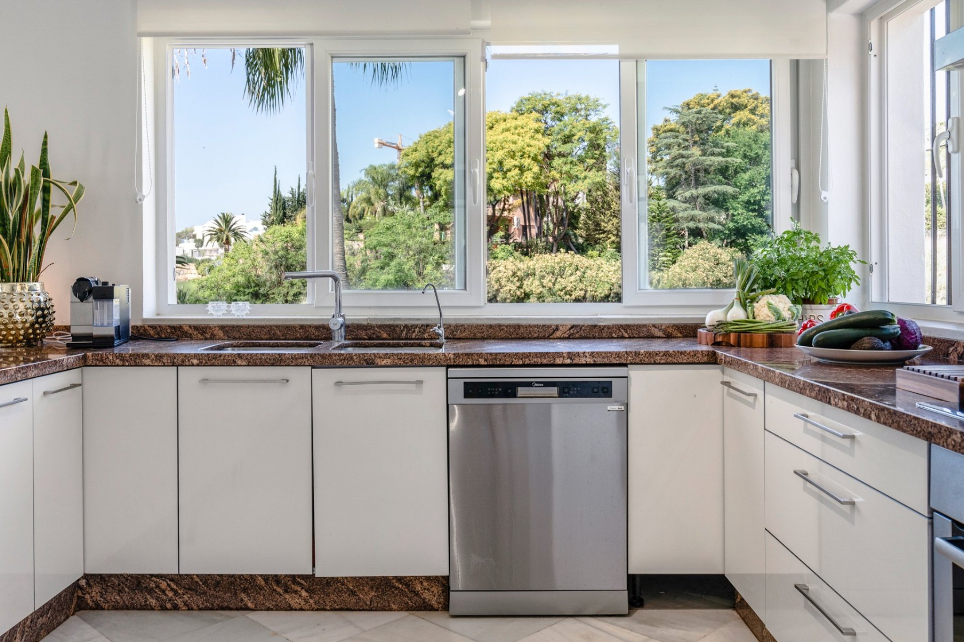 Wiederverkauf - Villa - Marbella - Nueva Andalucía