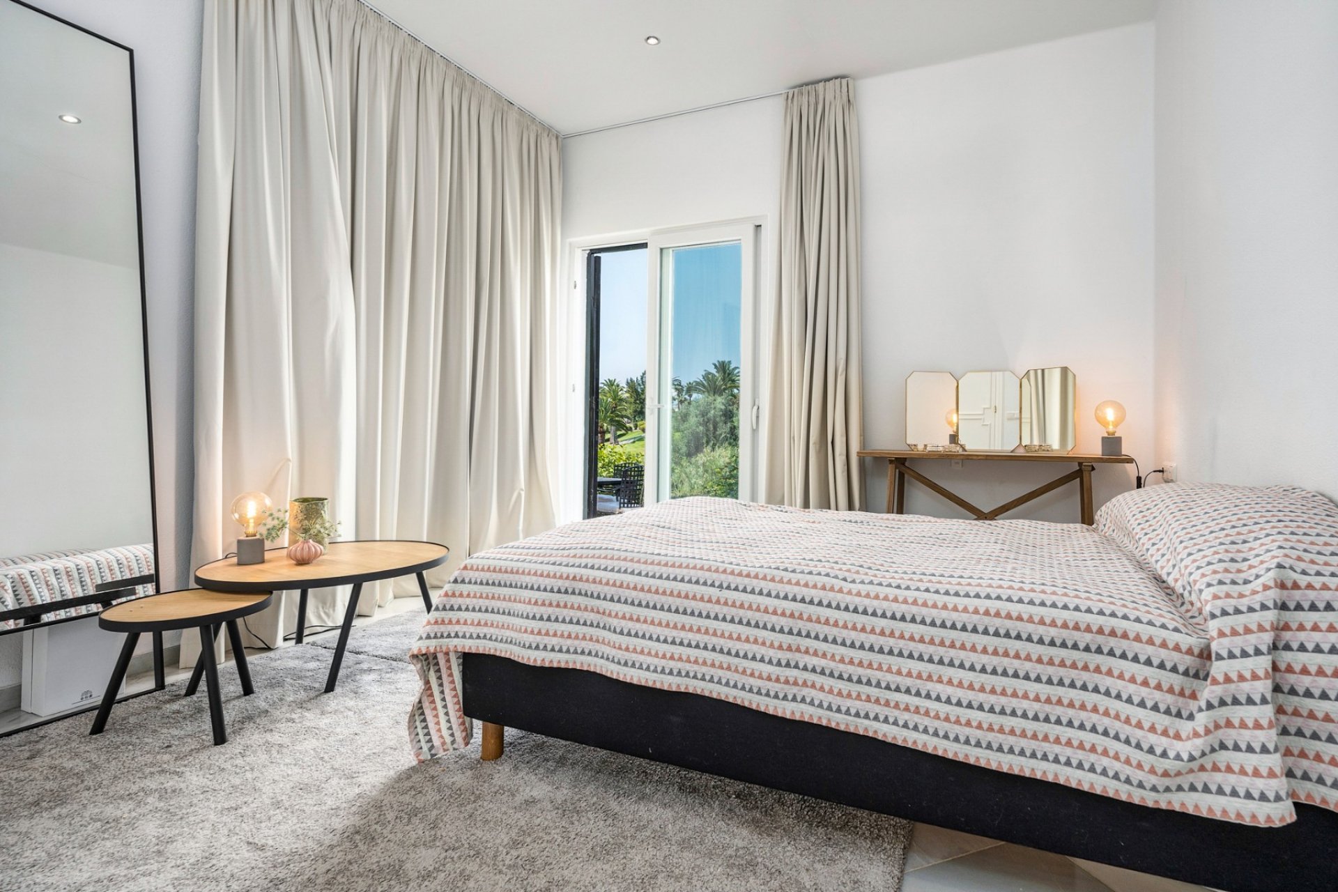 Wiederverkauf - Villa - Marbella - Nueva Andalucía