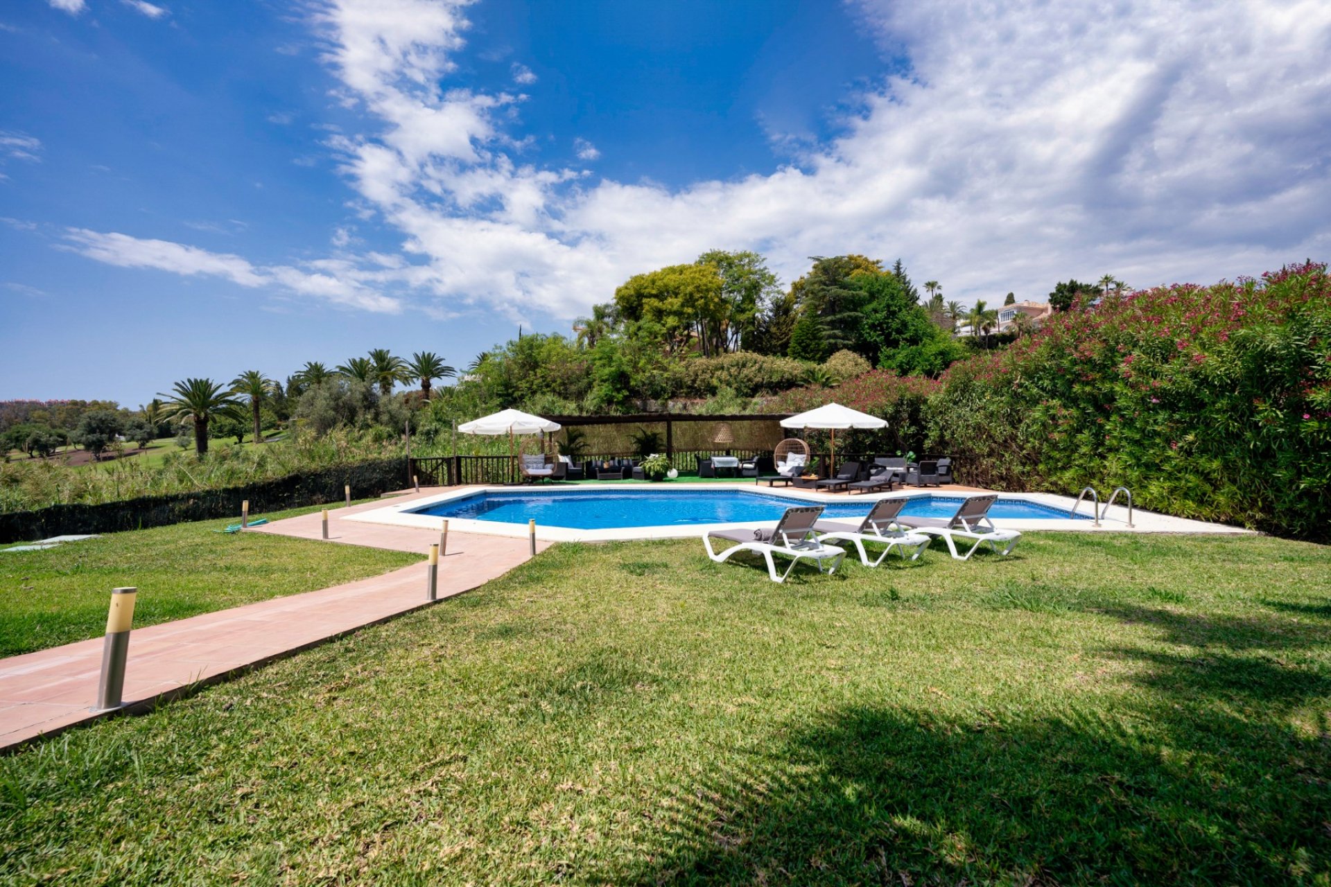Wiederverkauf - Villa - Marbella - Nueva Andalucía