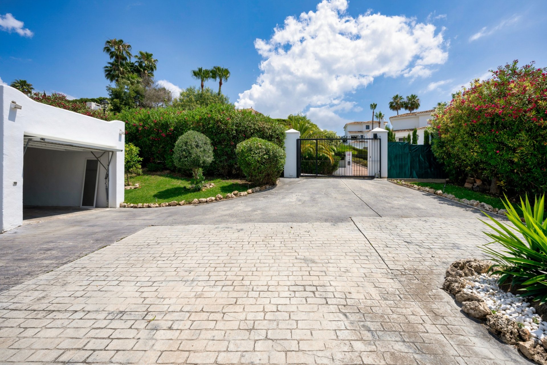 Wiederverkauf - Villa - Marbella - Nueva Andalucía