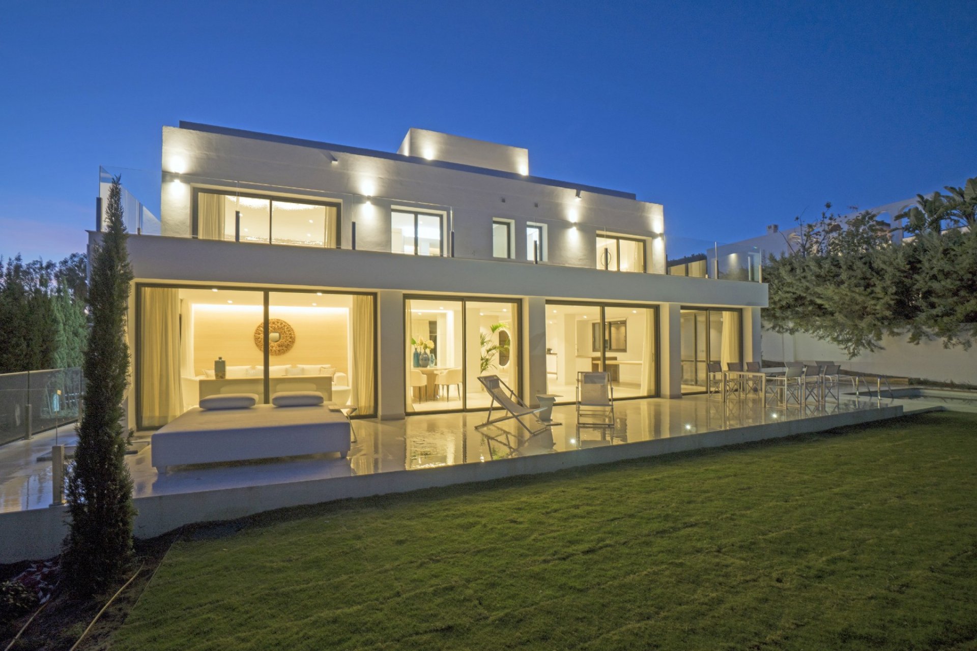 Wiederverkauf - Villa - Marbella - Nueva Andalucía