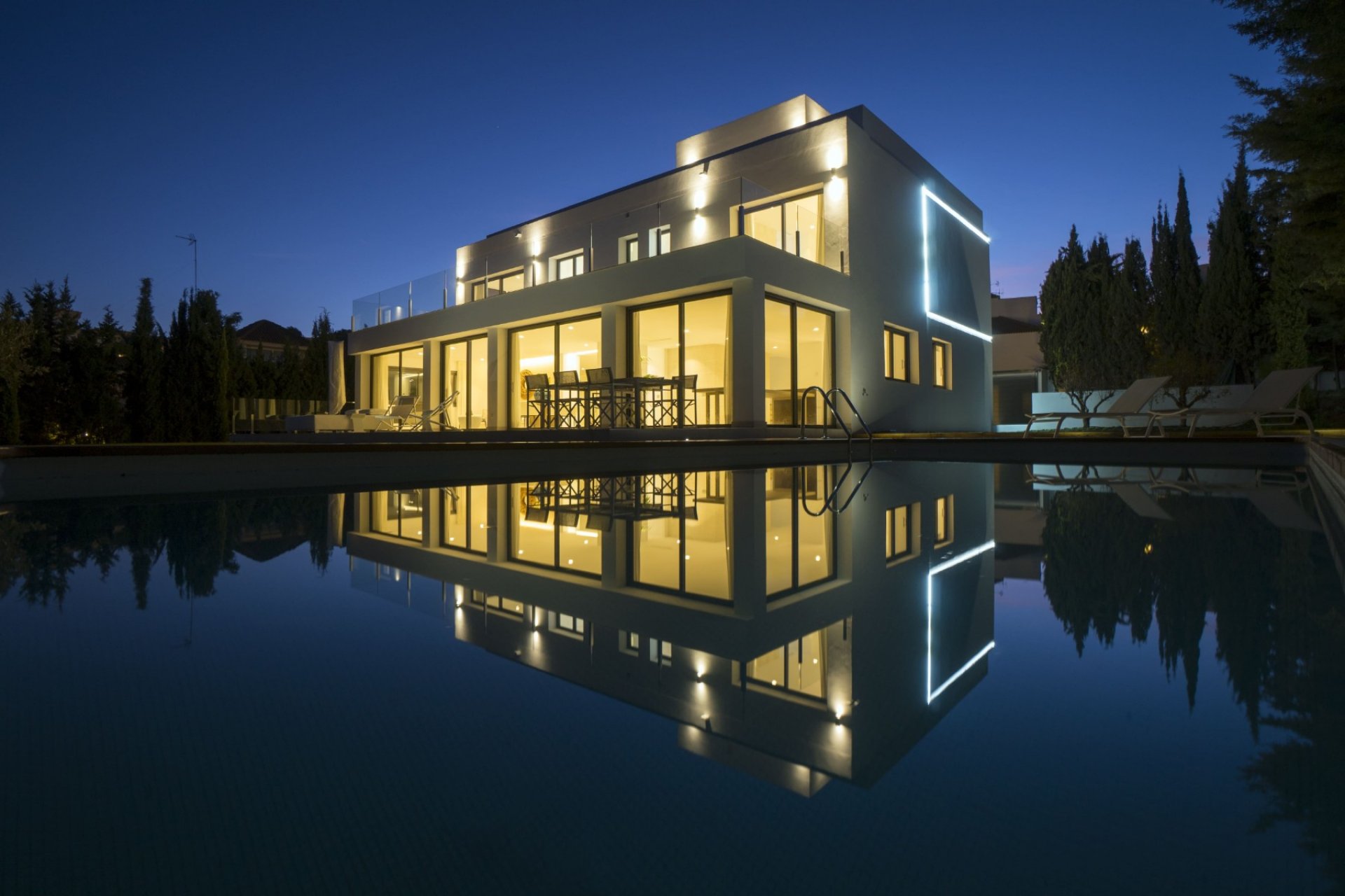 Wiederverkauf - Villa - Marbella - Nueva Andalucía