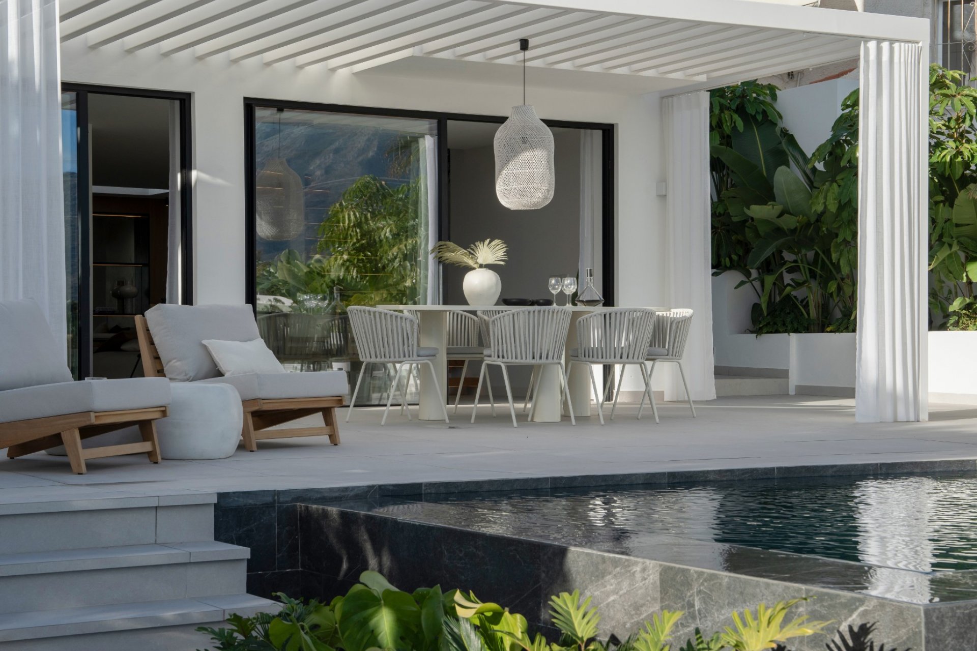 Wiederverkauf - Villa - Marbella - Nueva Andalucía