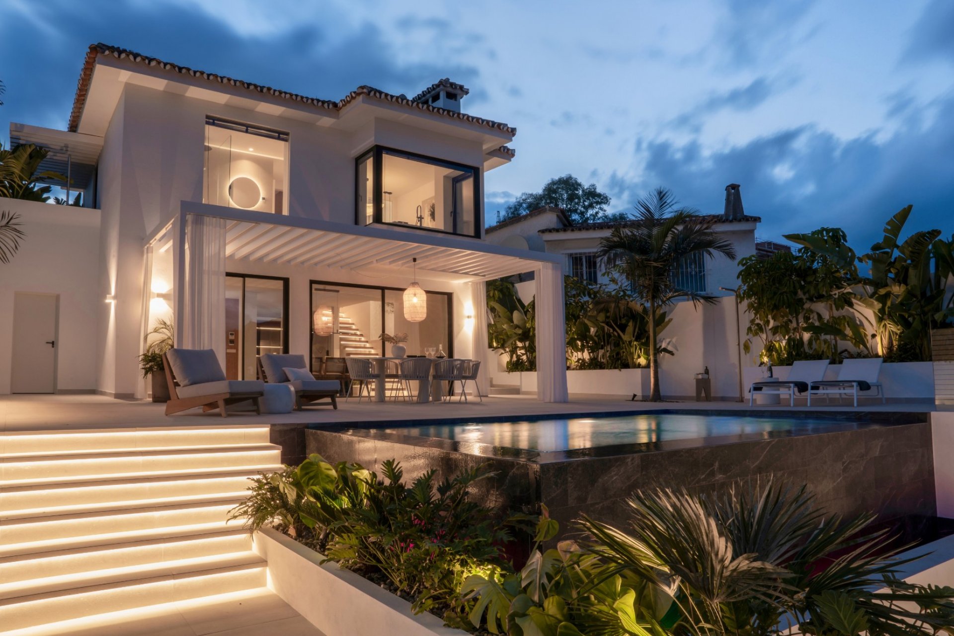 Wiederverkauf - Villa - Marbella - Nueva Andalucía