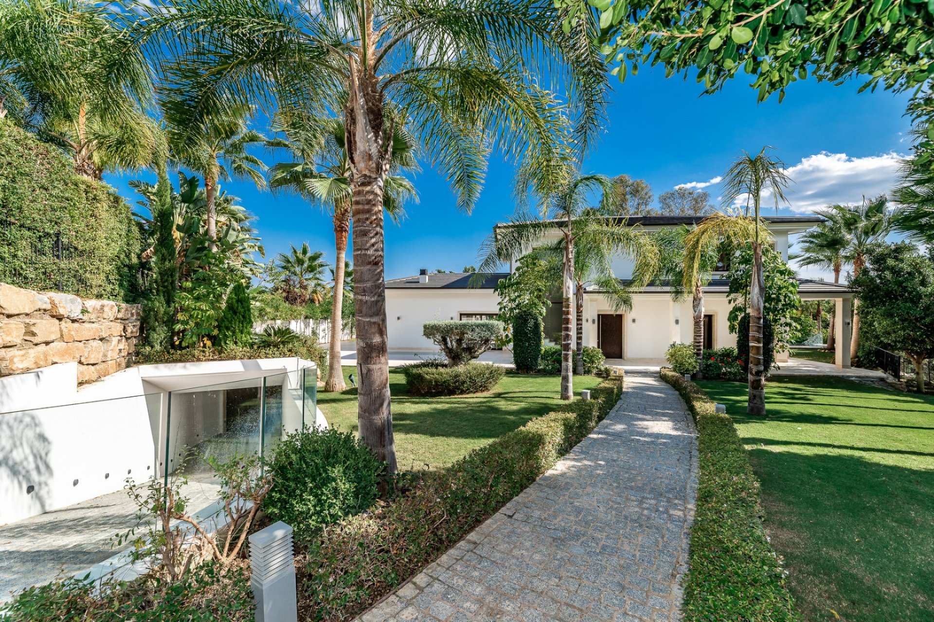 Wiederverkauf - Villa - Marbella - Nueva Andalucía