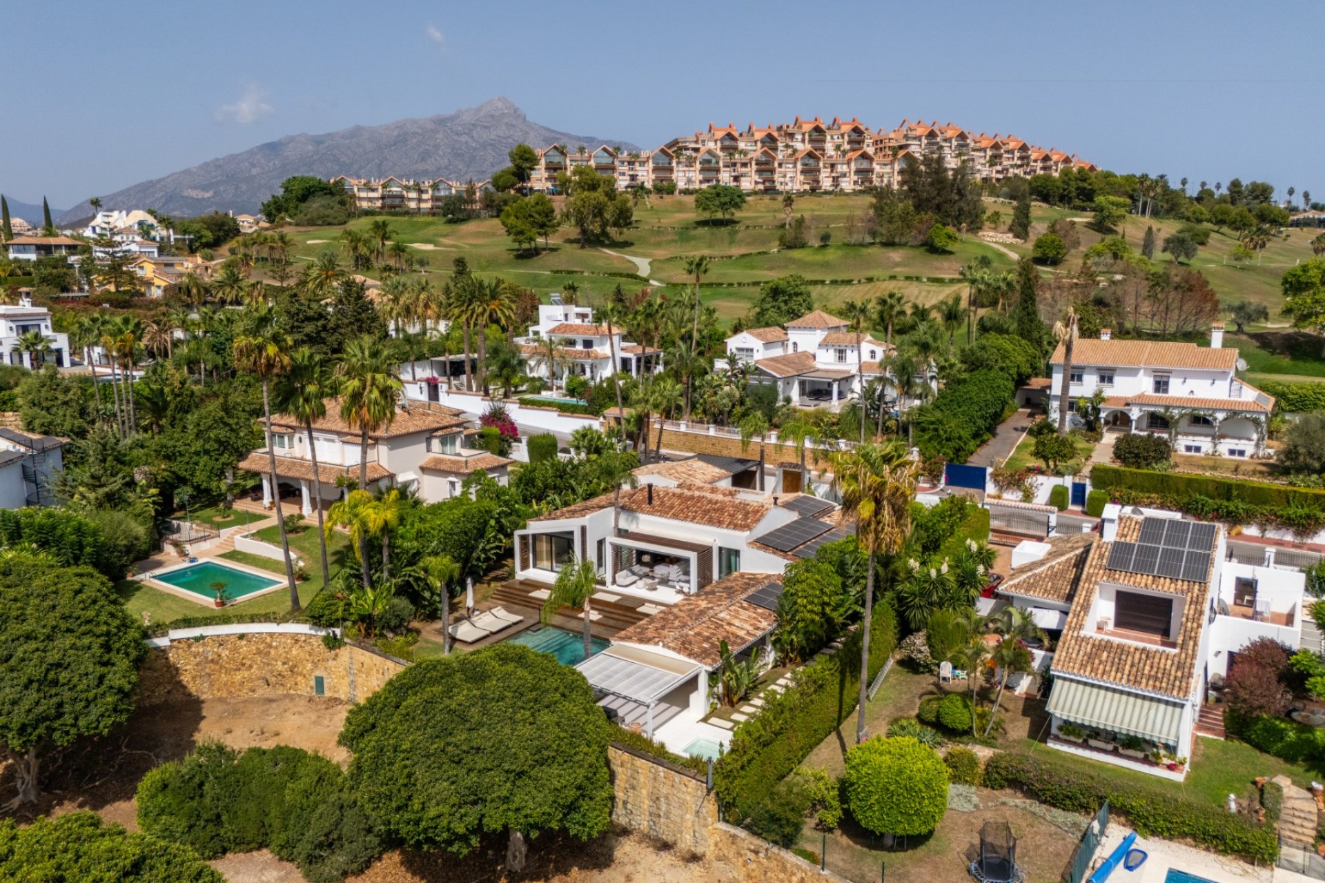 Wiederverkauf - Villa - Marbella - Nueva Andalucía