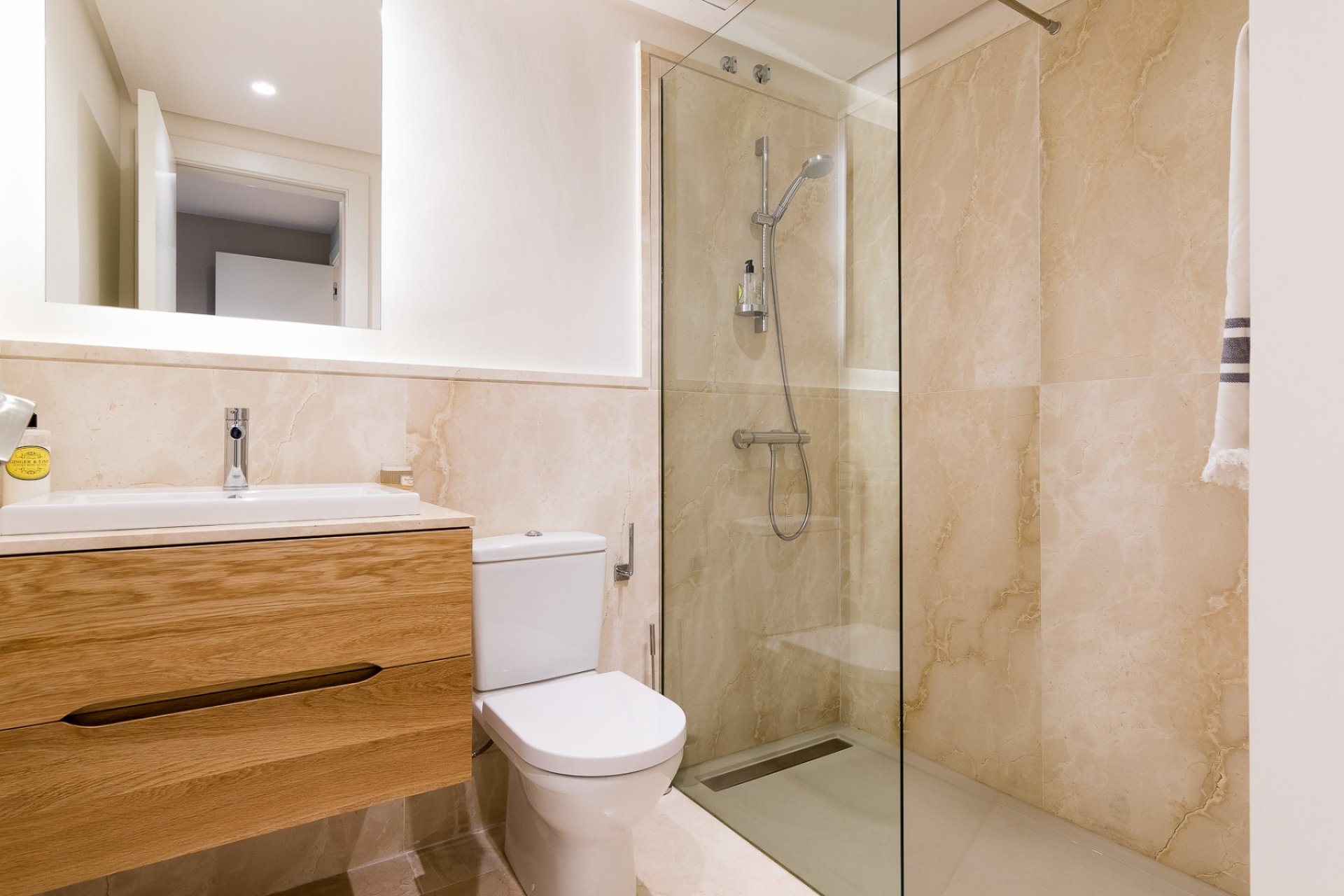 Wiederverkauf - Villa - Marbella - Nueva Andalucía