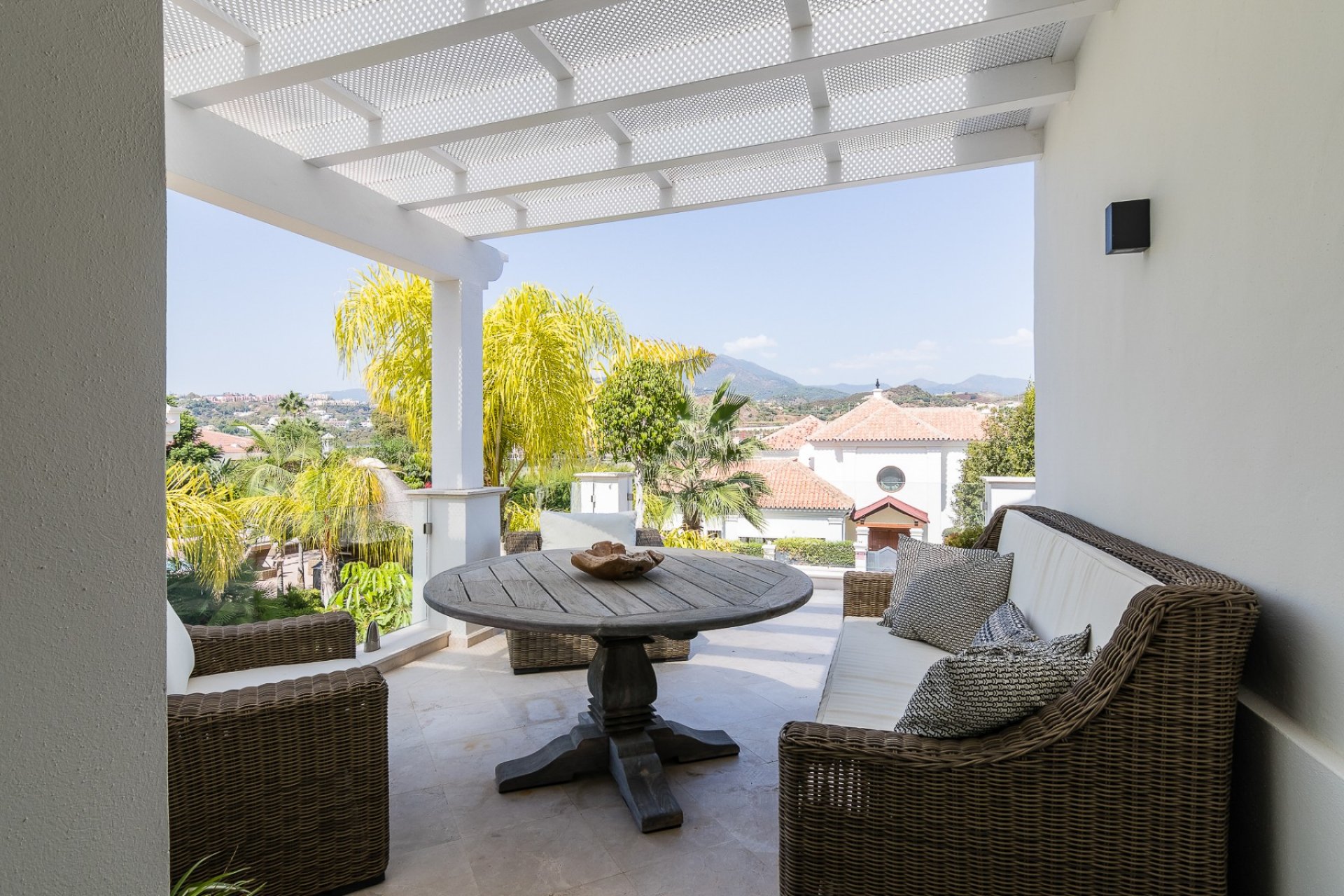 Wiederverkauf - Villa - Marbella - Nueva Andalucía