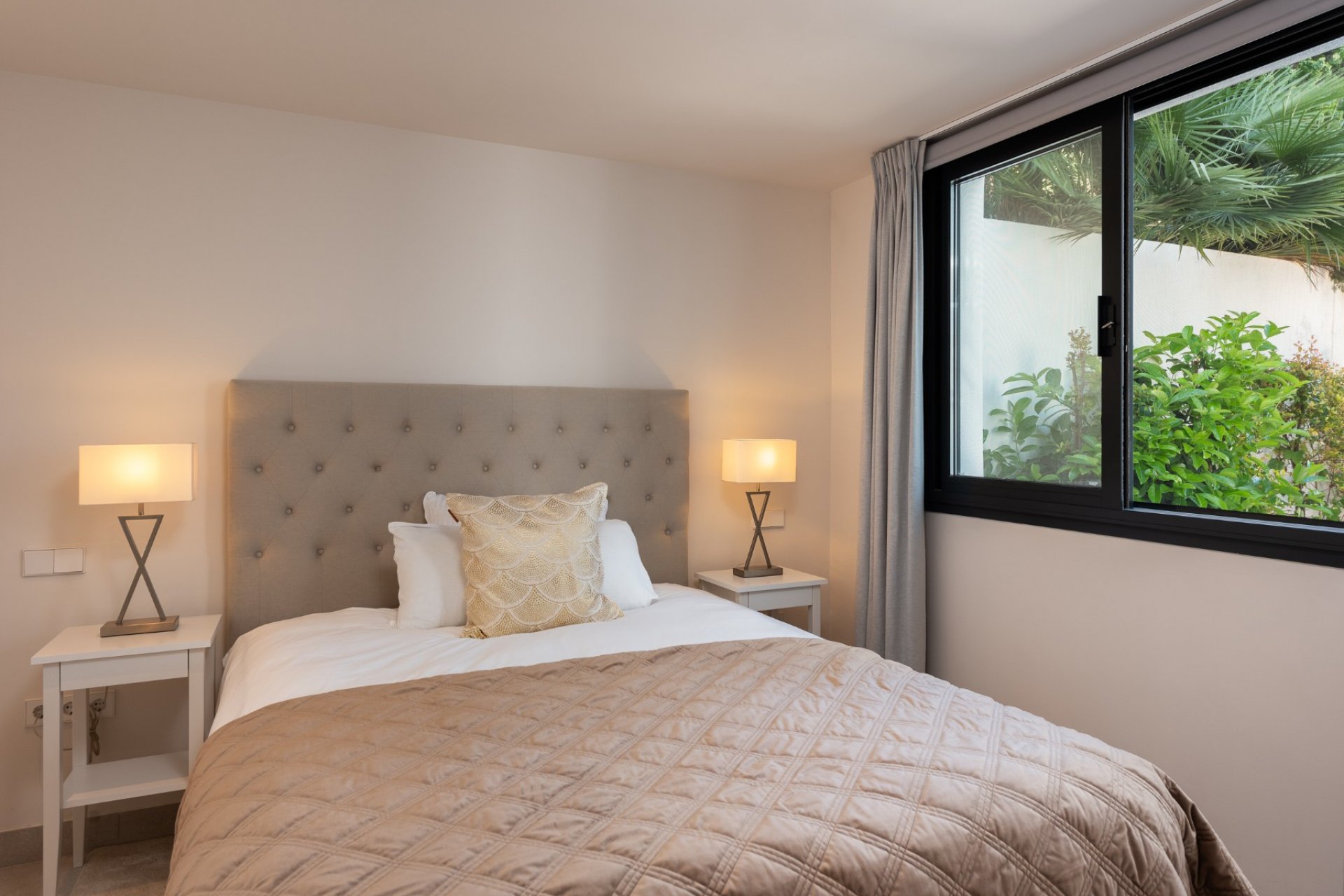 Wiederverkauf - Villa - Marbella - Nueva Andalucía