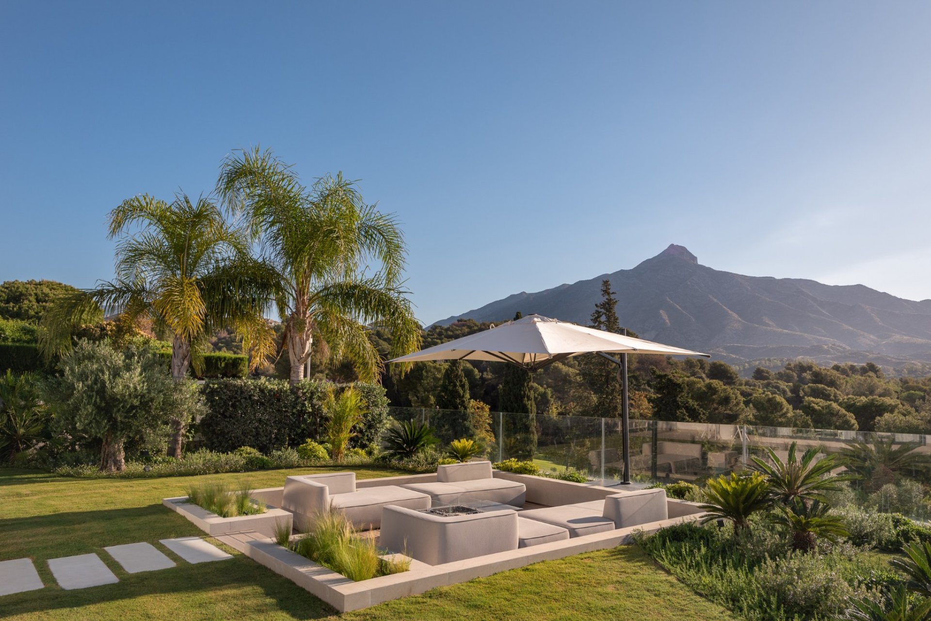 Wiederverkauf - Villa - Marbella - Nueva Andalucía