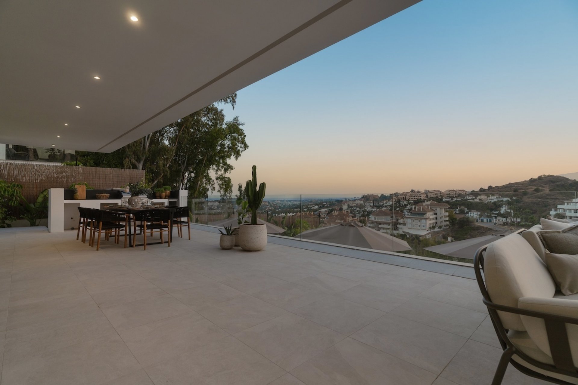 Wiederverkauf - Villa - Marbella - Nueva Andalucía