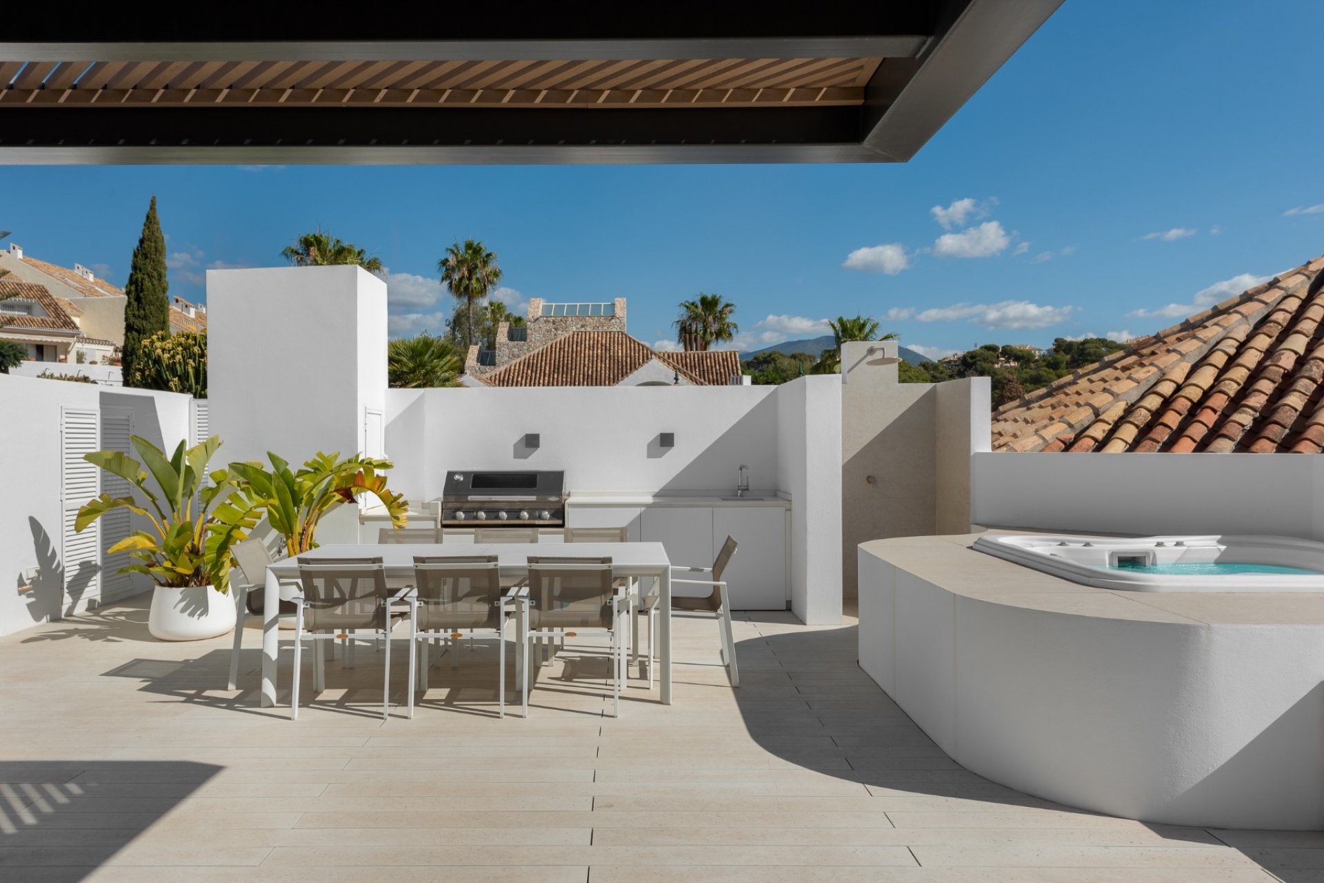Wiederverkauf - Villa - Marbella - Nueva Andalucía