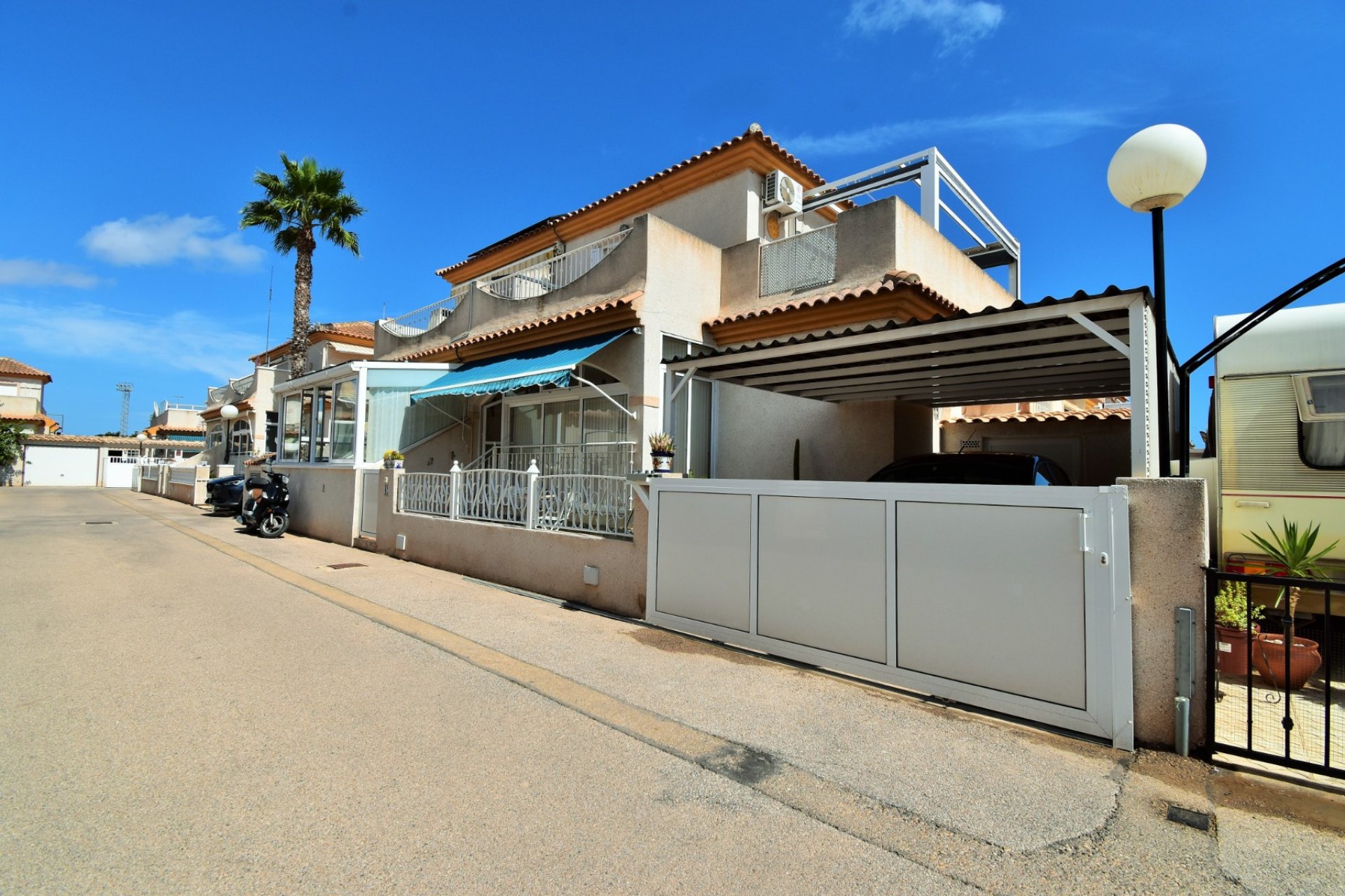 Wiederverkauf - Villa - Orihuela Costa - Playa Flamenca