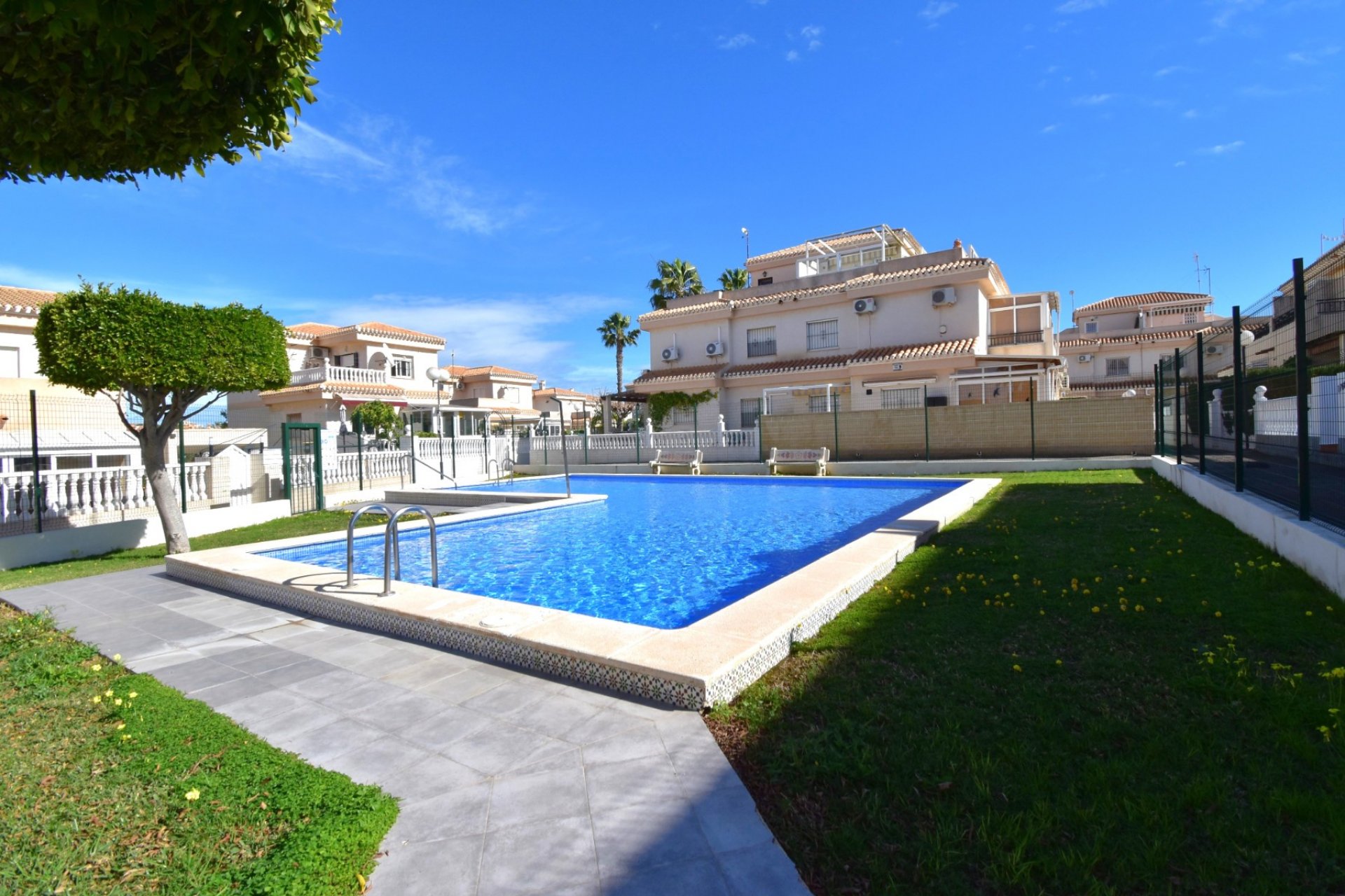 Wiederverkauf - Villa - Orihuela Costa - Playa Flamenca