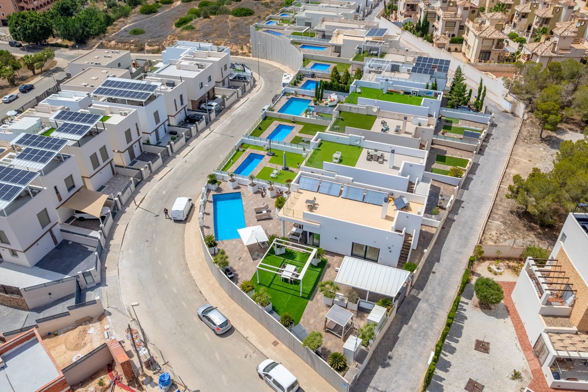 Wiederverkauf - Villa - Orihuela Costa - Villamartín