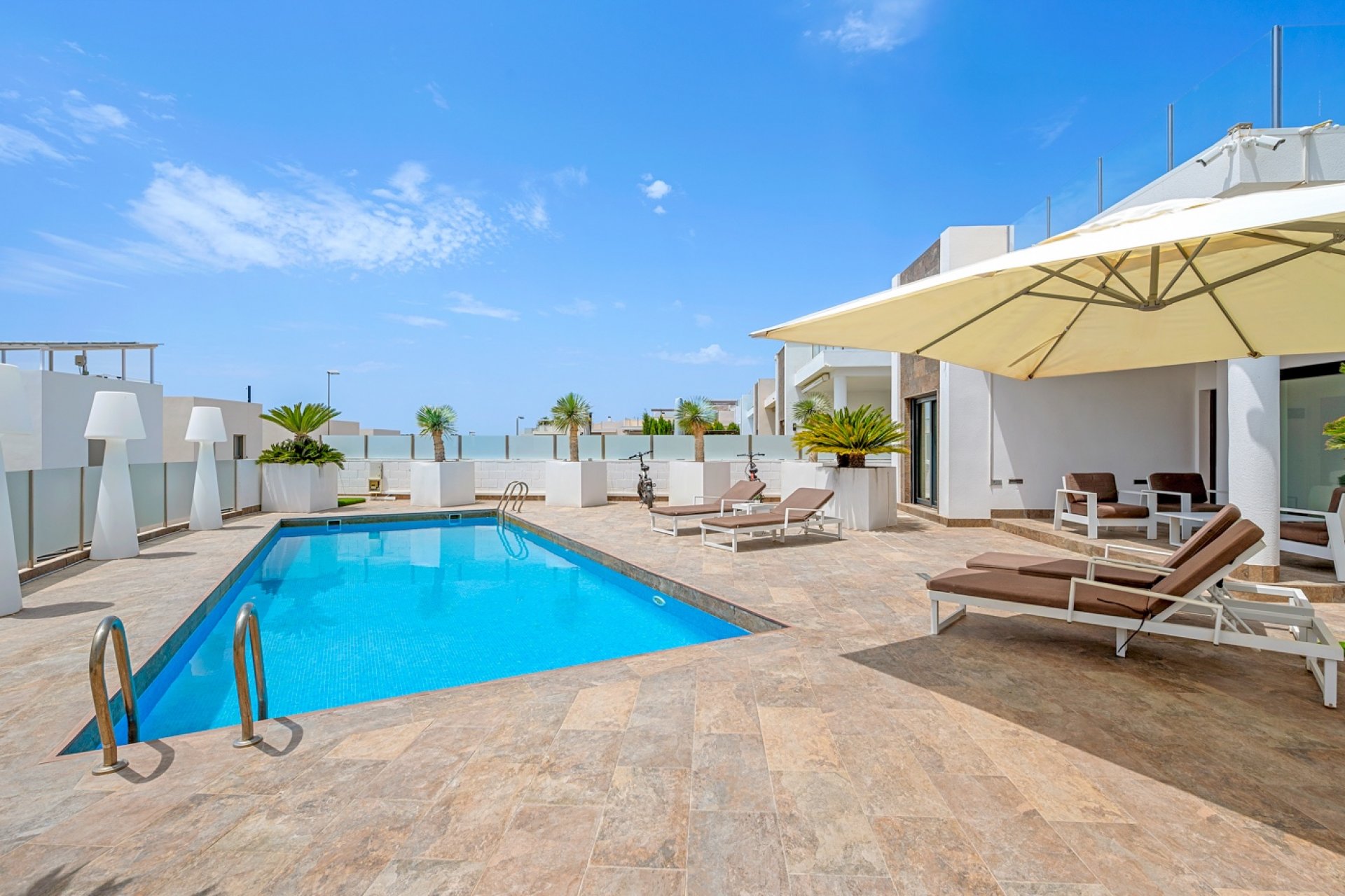 Wiederverkauf - Villa - Orihuela Costa - Villamartín