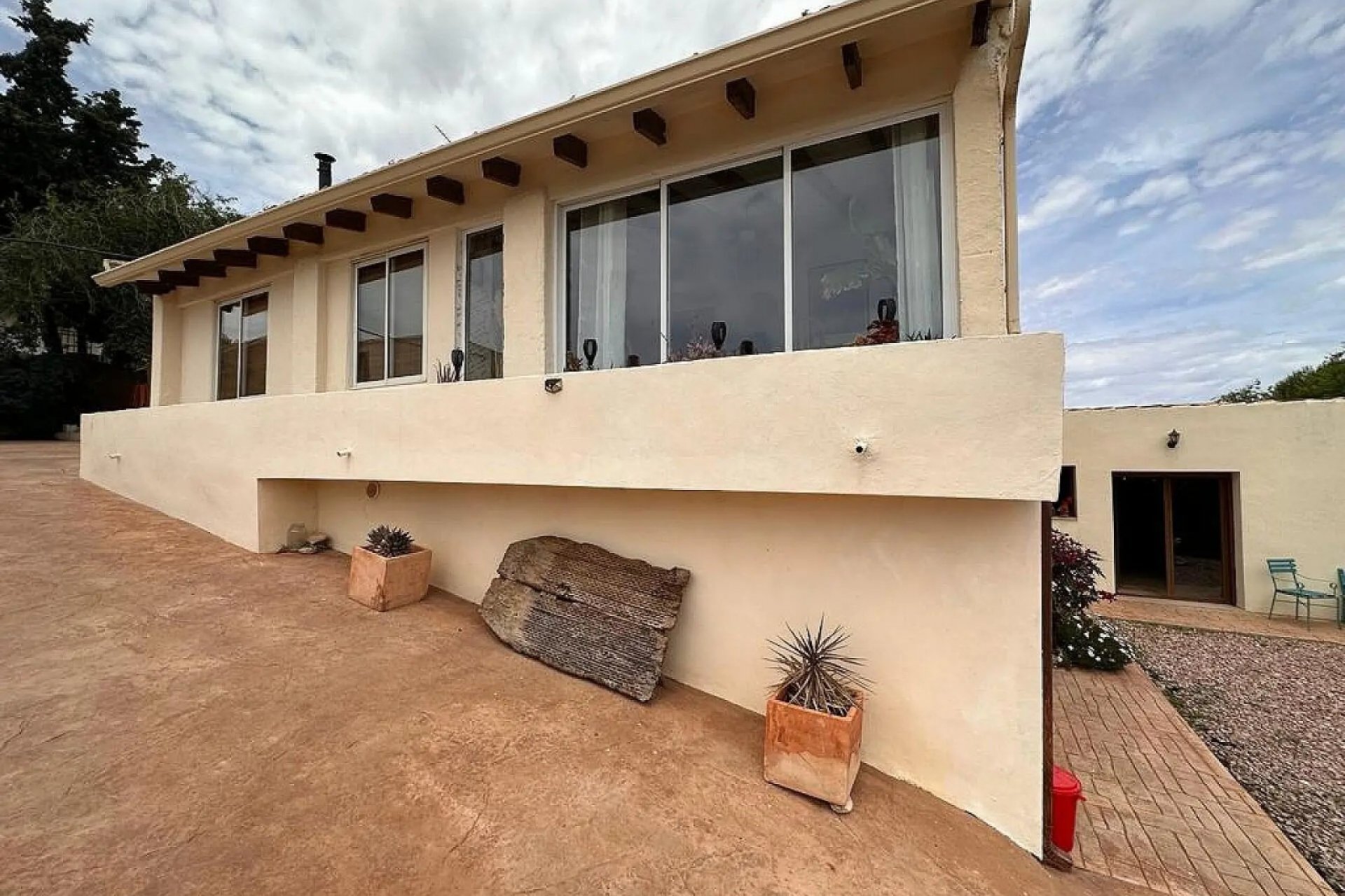 Wiederverkauf - Villa - Sax