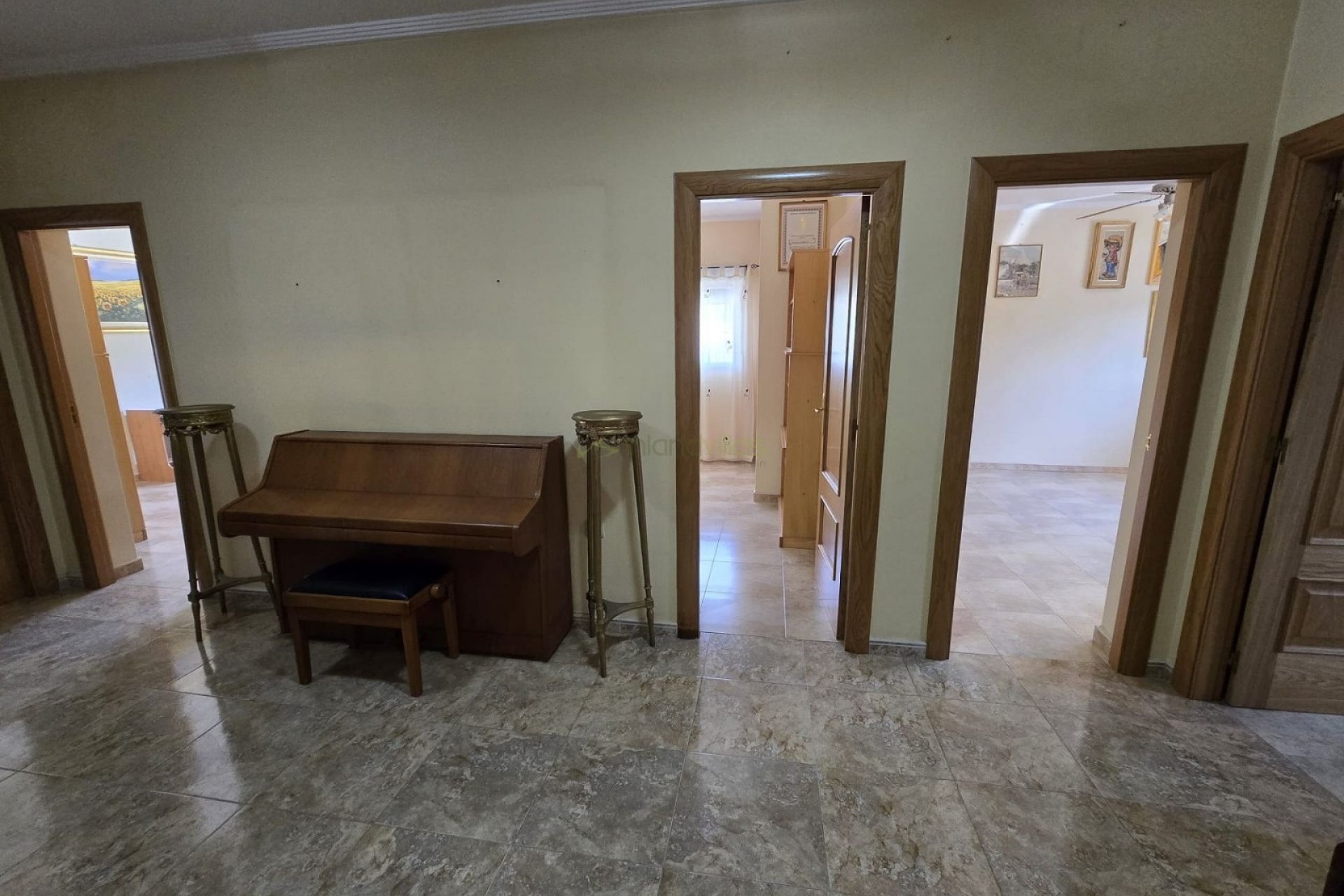 Wiederverkauf - Villa - Sax