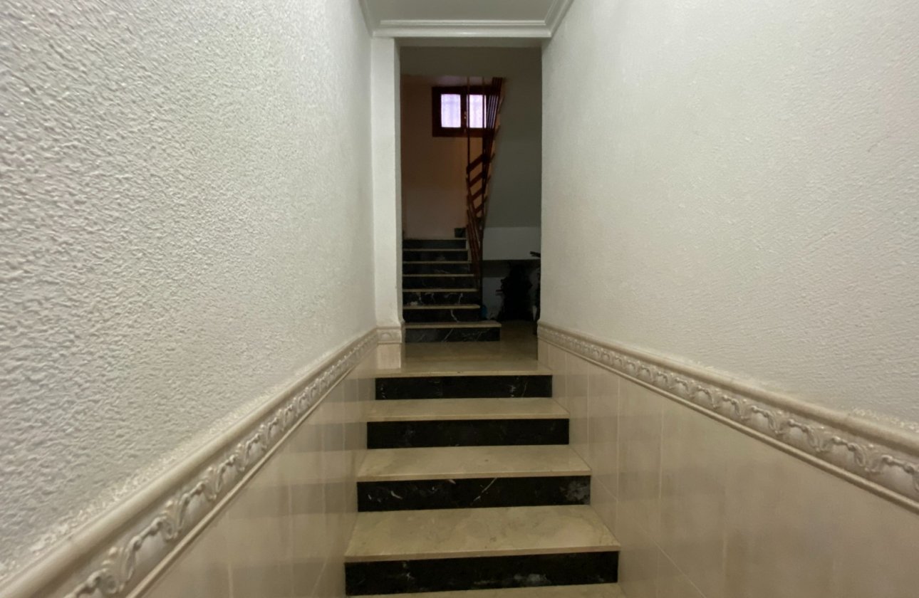 آپارتمان - بازفروش - Sax - Sax