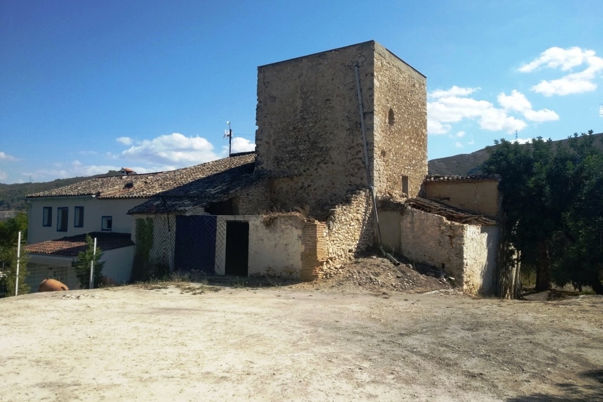 بازفروش - خانه روستایی - Ontinyent