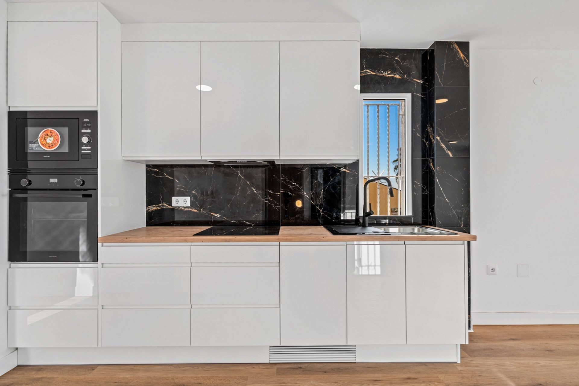 بازفروش - ویلا - Benimar