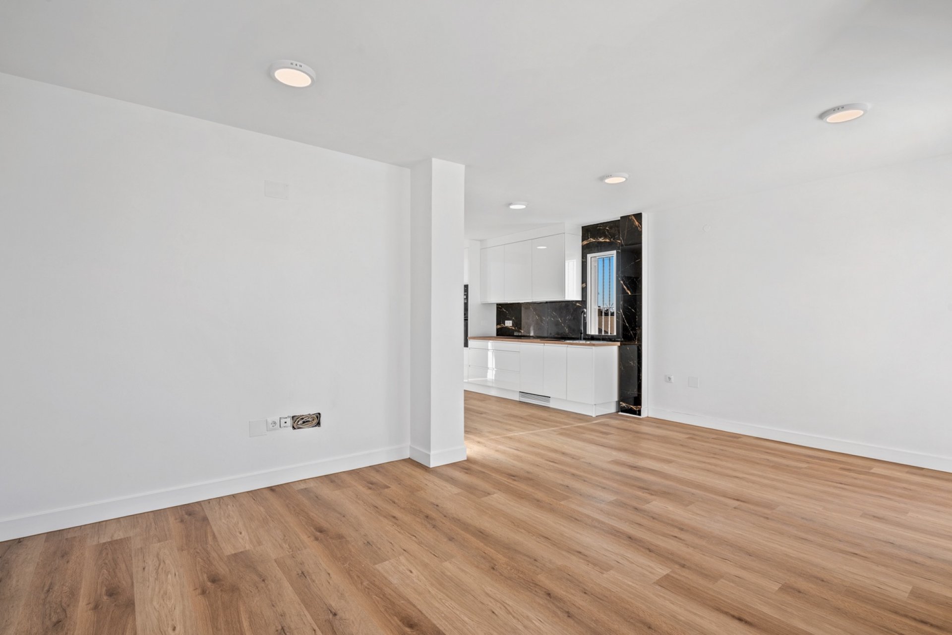 بازفروش - ویلا - Benimar