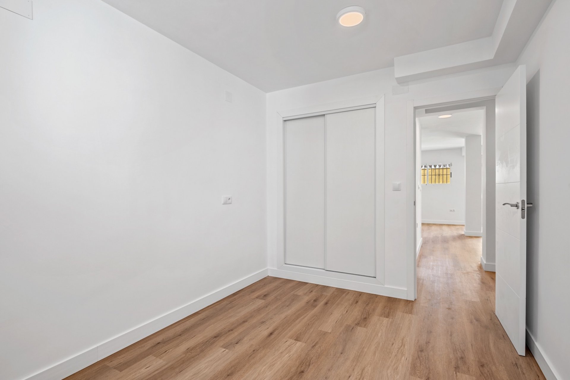 بازفروش - ویلا - Benimar