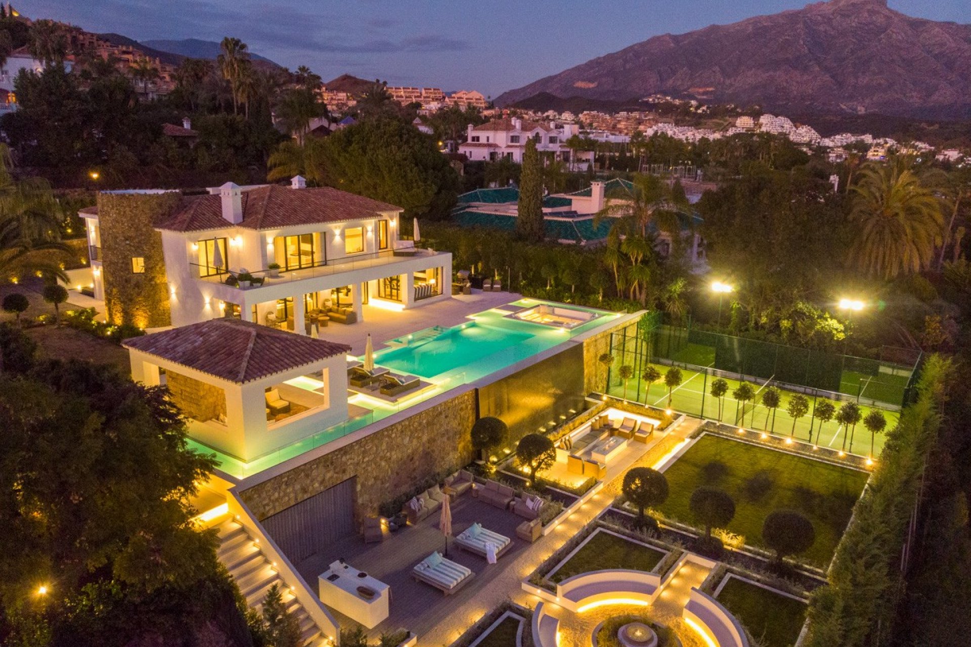 بازفروش - ویلا - Marbella - Nueva Andalucía