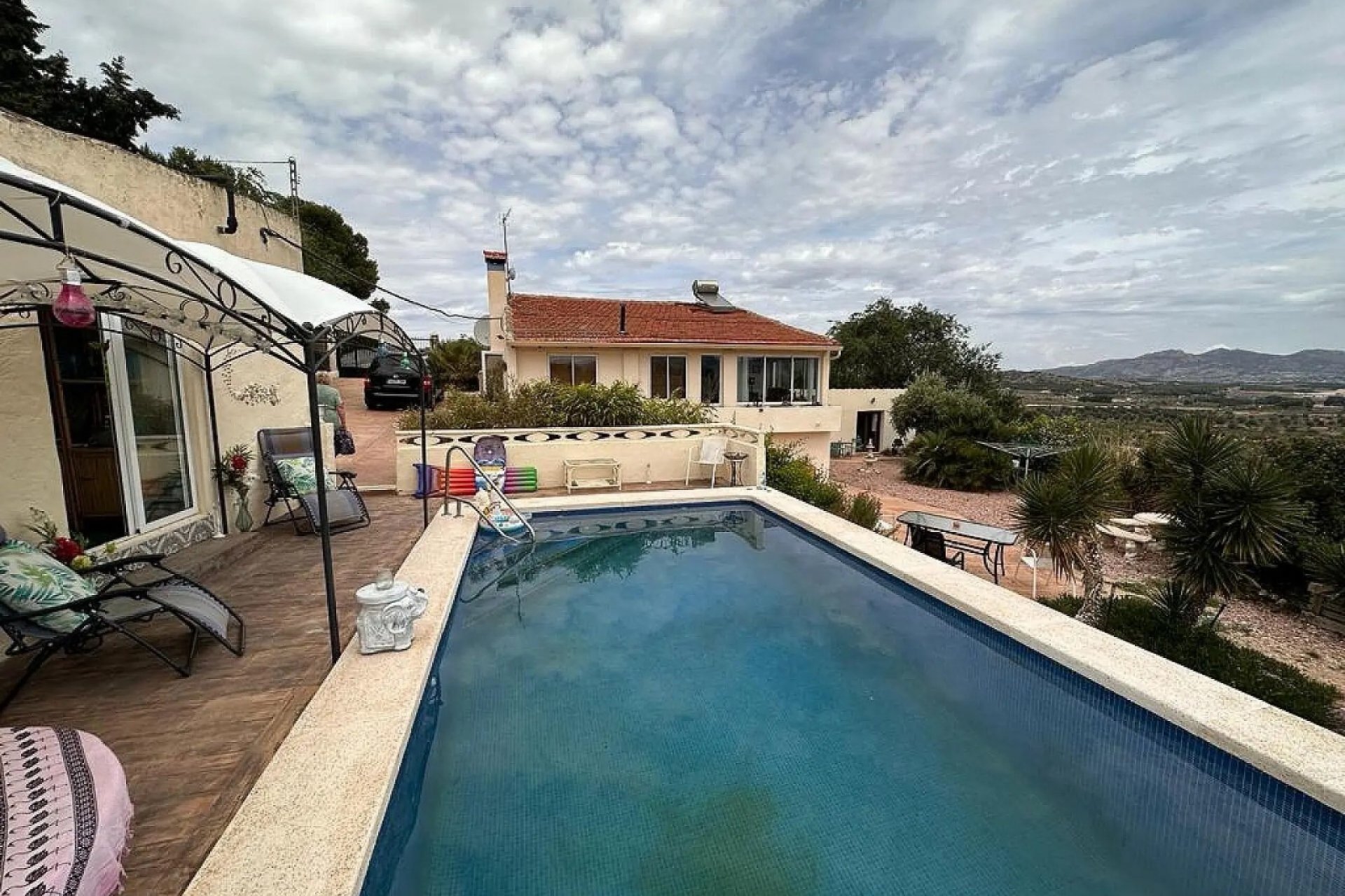 بازفروش - ویلا - Sax