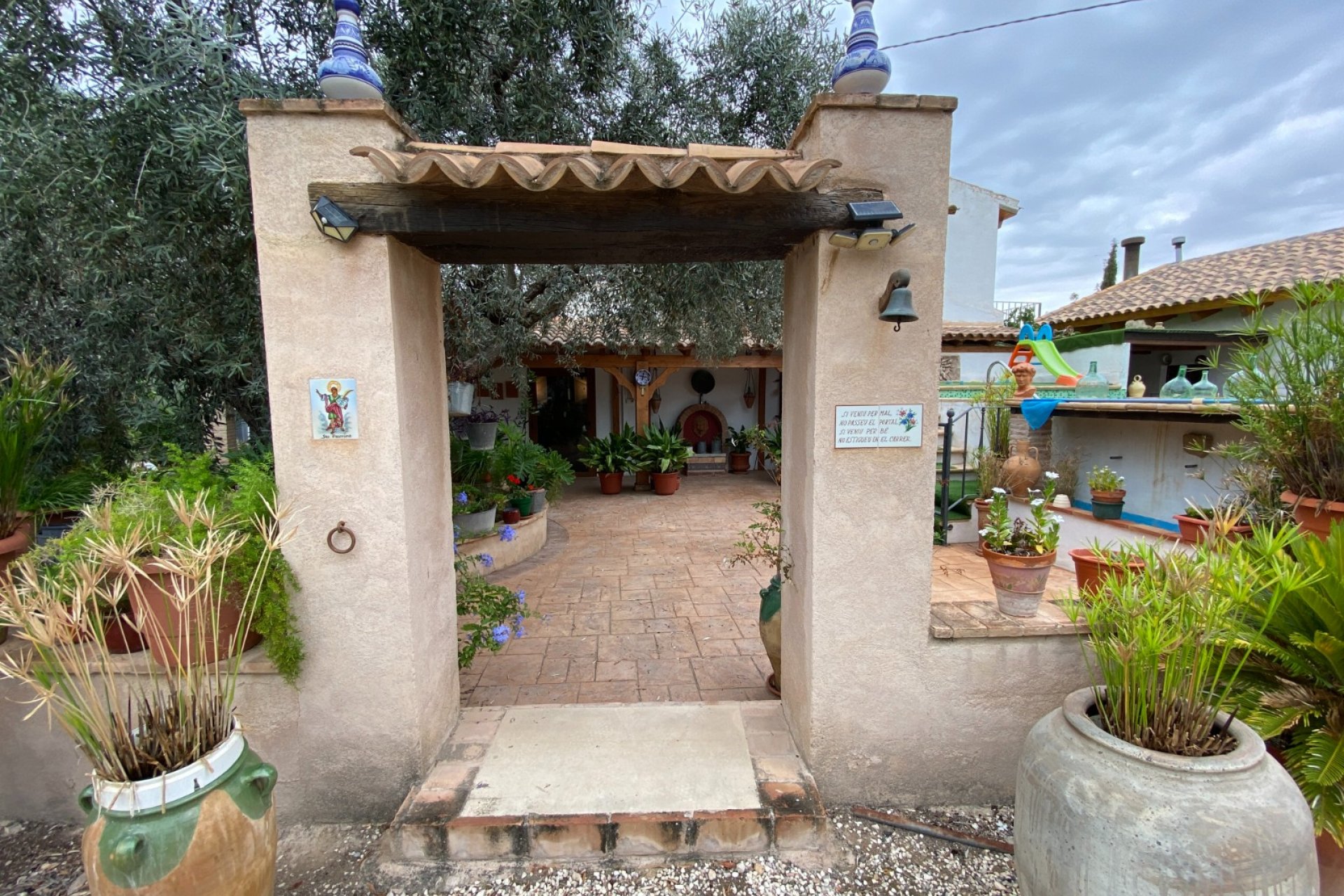 بازفروش - ویلا - Sax