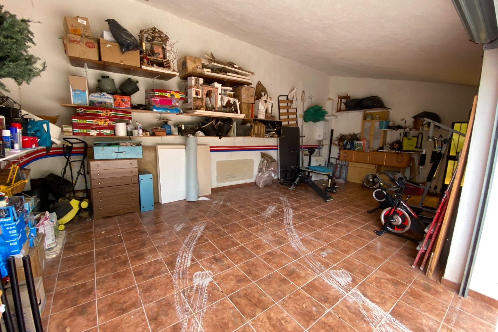 بازفروش - ویلا - Sax