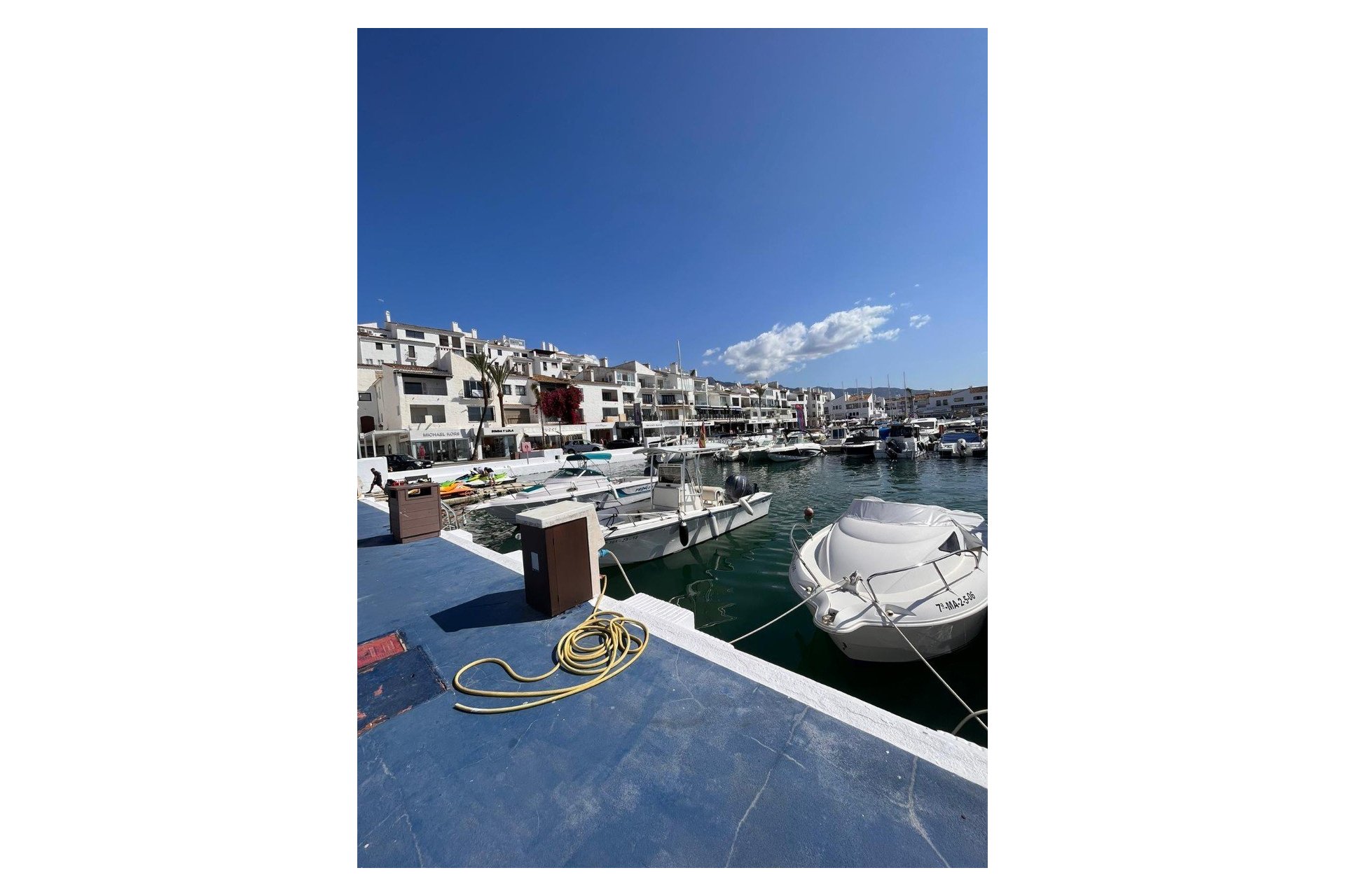 بازفروش - پارکینگ - Marbella - Puerto Banús