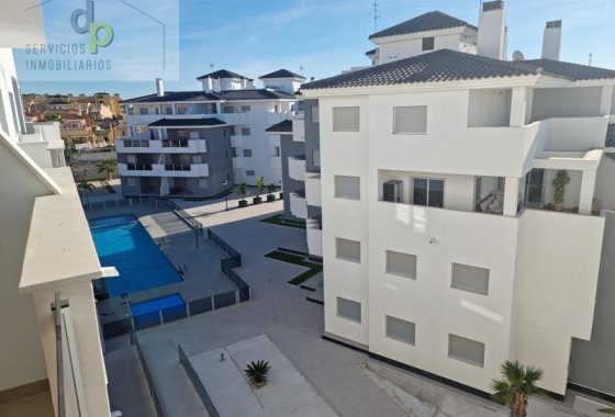 Resale - Apartment - Orihuela Costa - Villamartín