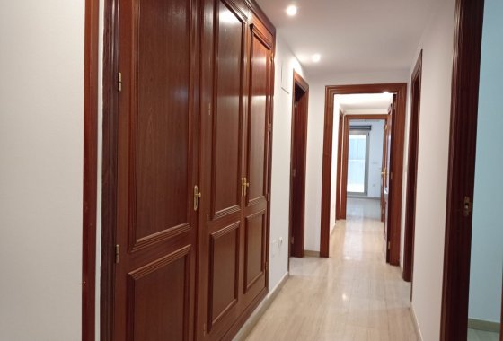 Resale - Apartment - Alicante - Center