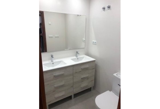 Resale - Apartment - Torrevieja - Center