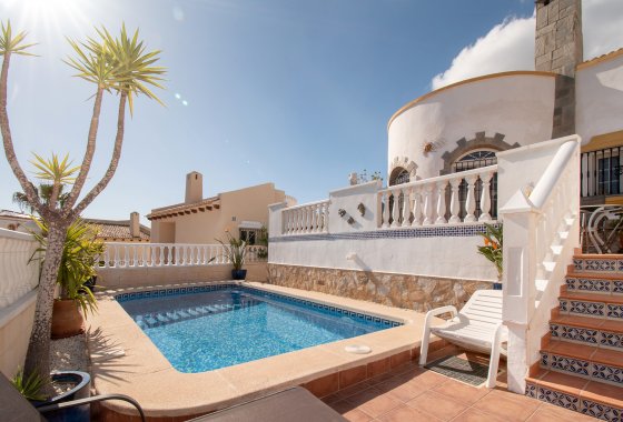 Resale - Villa - Orihuela Costa - Los Dolses