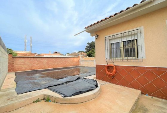 Resale - Villa - Los Alcazares - La Bahia Bella