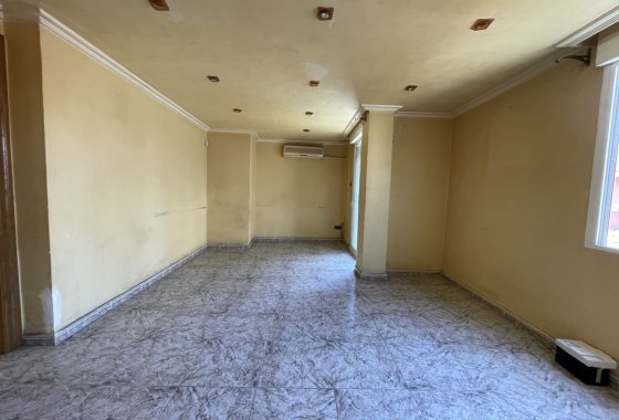 Resale - Apartment - Crevillente