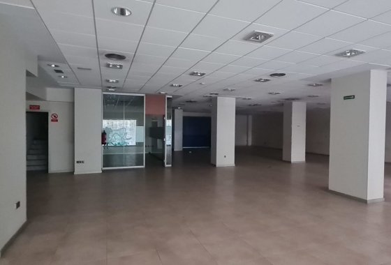 Reventa - Comercial - Alicante - Luceros