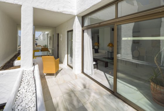 Resale - Apartment - Marbella - Puerto Banús