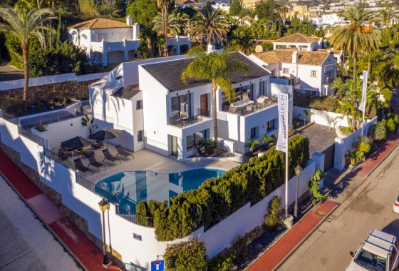 Resale - Villa - Marbella - Nueva Andalucía