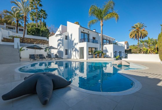 Resale - Villa - Marbella - Nueva Andalucía