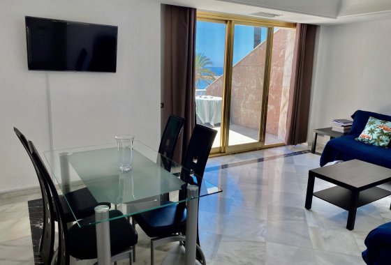 Resale - Apartment - Marbella - Puerto Banús