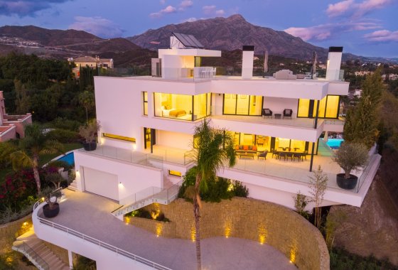 Resale - Villa - Benahavis - La Quinta