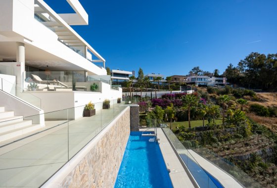 Resale - Apartment - Marbella - Nueva Andalucía