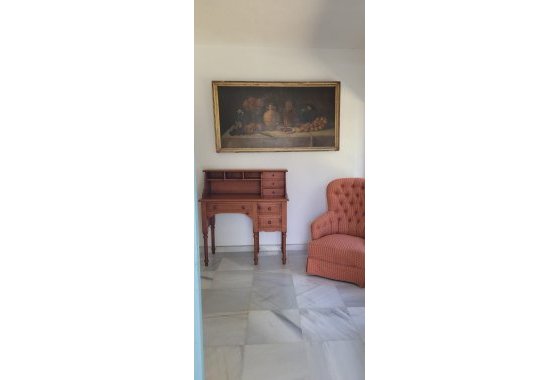 Resale - Villa - Marbella - Las Chapas