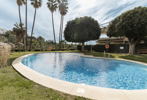 Resale - Apartment - Benahavis - La Quinta